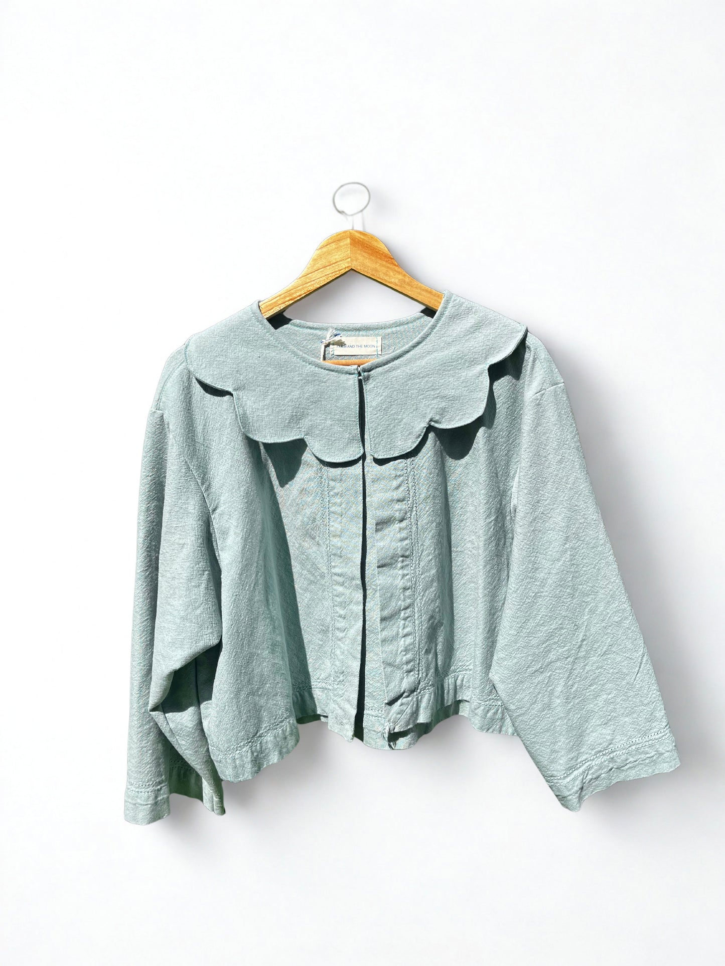 Petal Collar Cardigan