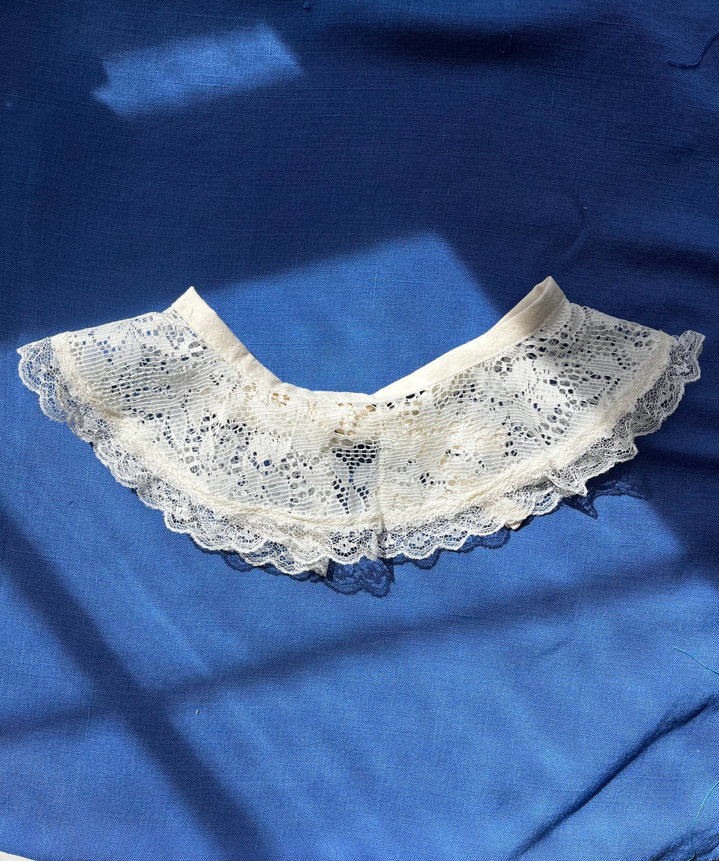 The "Saco" Lace Pet Collar (M)