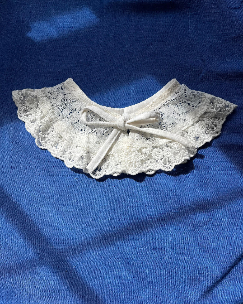 The "Suki" Lace Pet Collar (S)