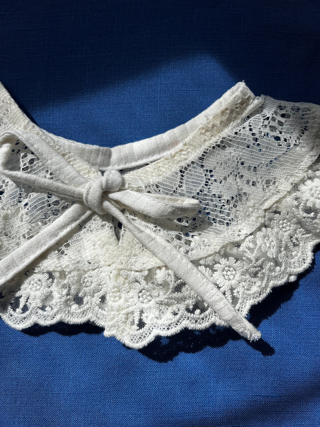 The "Suki" Lace Pet Collar (S)