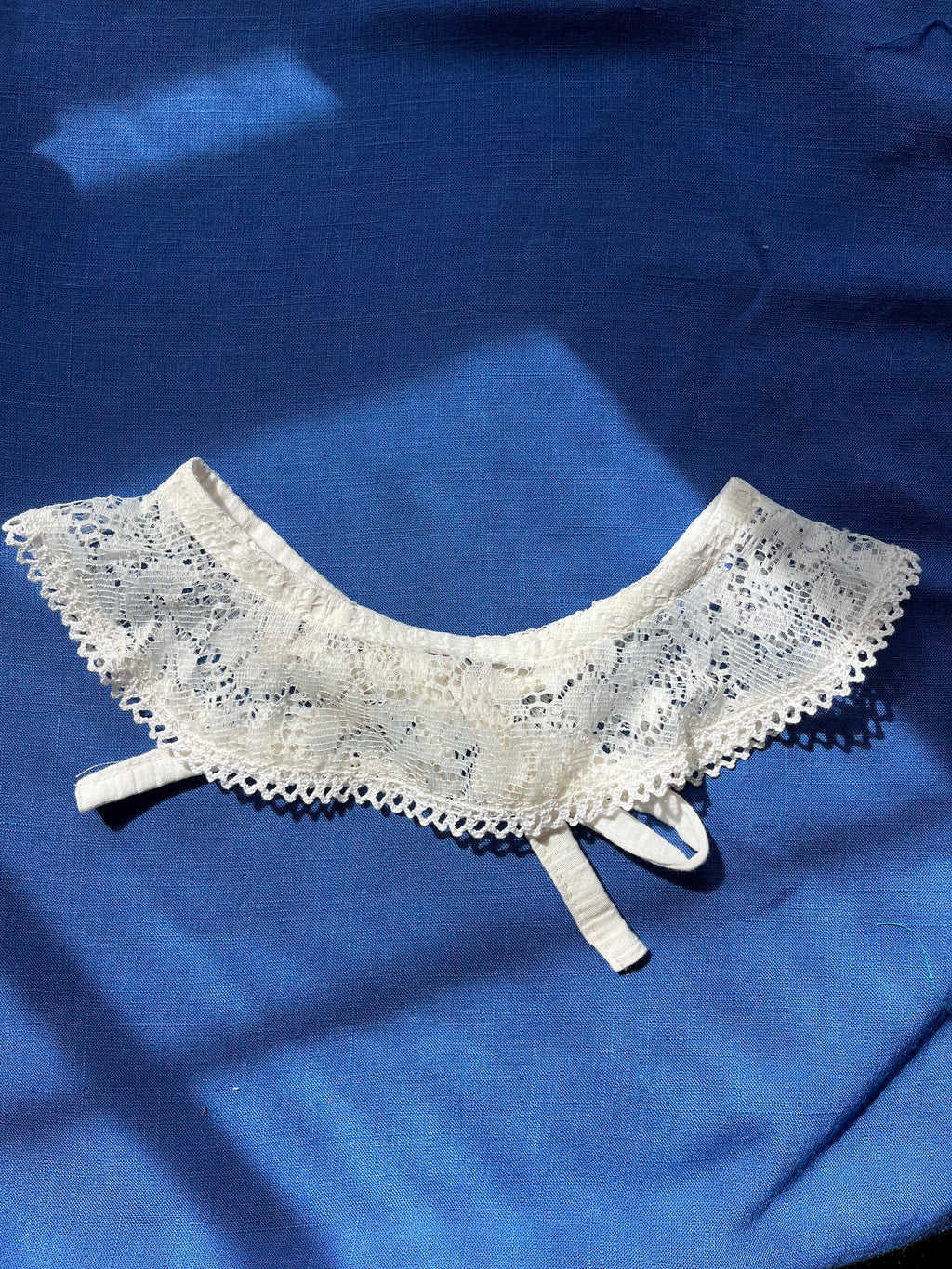 The "Sailor" Lace Pet Collar (M)