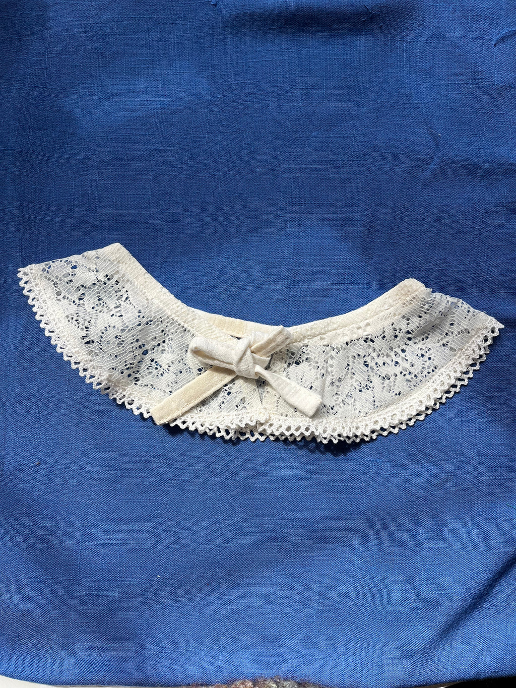 The "Sasha" Lace Pet Collar (S)